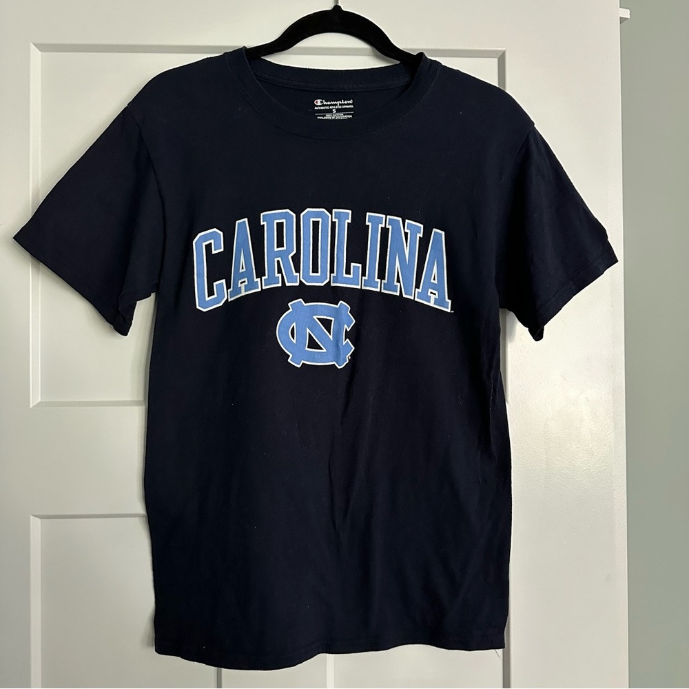 Champion Navy UNC Adult T-Shirt 100% Cotton Great Condition